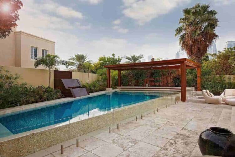 swimming pool companies in dubai