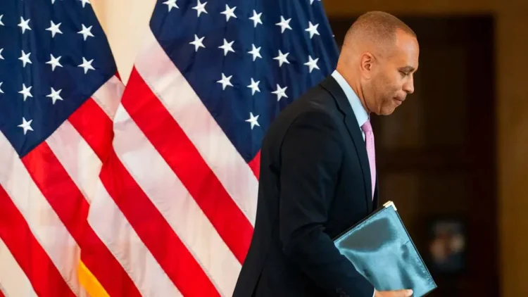 Jeffries-Marathon-Speech-Delays-Trump-Mega-Bill-as-July-4-Deadline-Looms