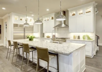 White Shaker Kitchen Cabinets
