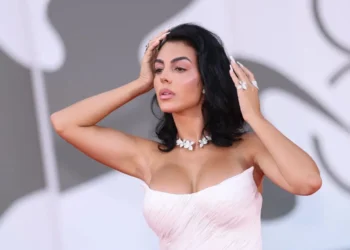 The Elizabeth Taylor Chocolate Martini Debuts at Tryst Puerto Vallarta