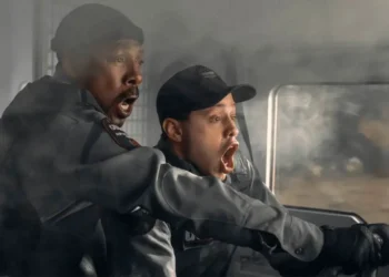 Eddie-Murphy-Return-with-The-Pickup