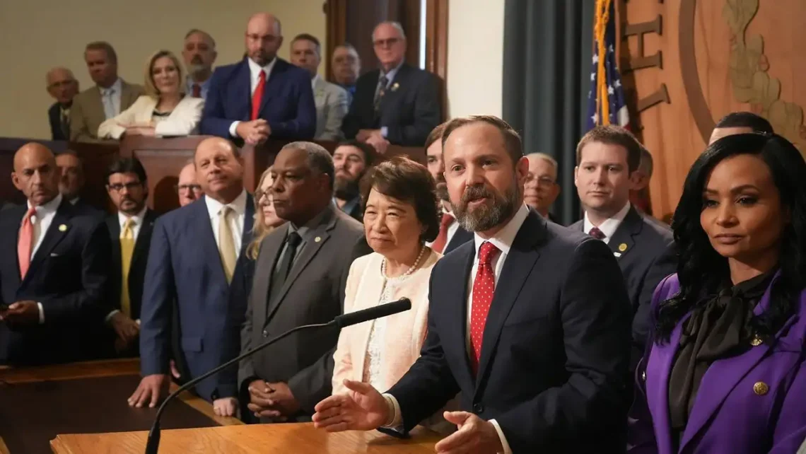 Texas Showdown: How Quorum Battles Shape the Future of Politics