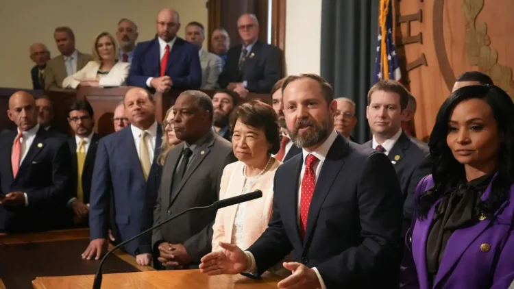 Texas Showdown: How Quorum Battles Shape the Future of Politics